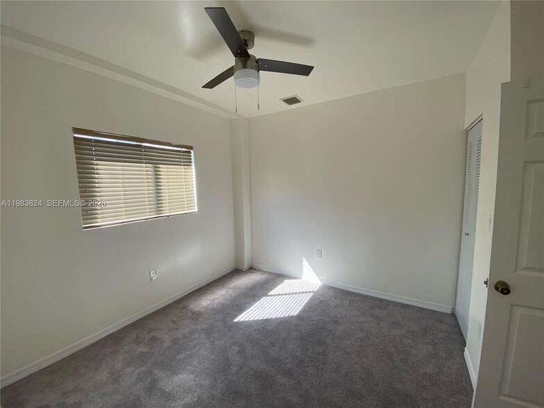 Building Photo - 928 SW 3rd St