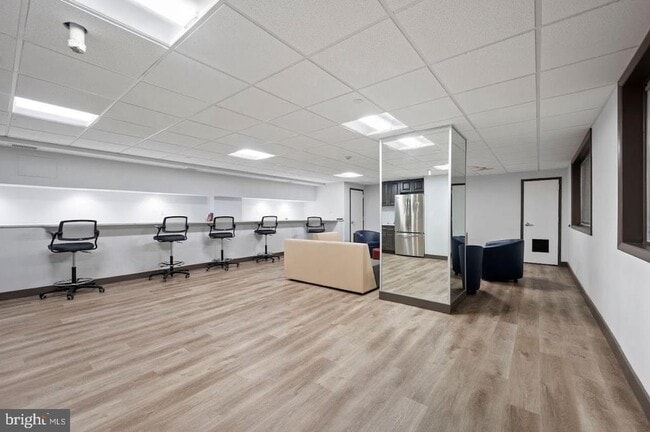 Building Photo - 2101 Chestnut St