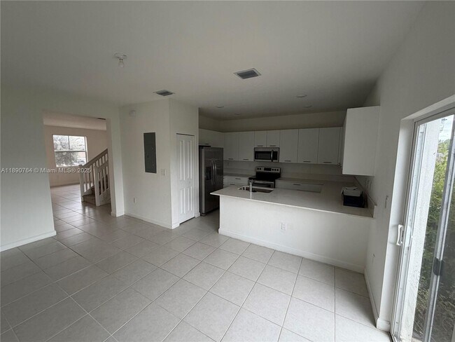 Building Photo - 12390 NW 23rd Ct