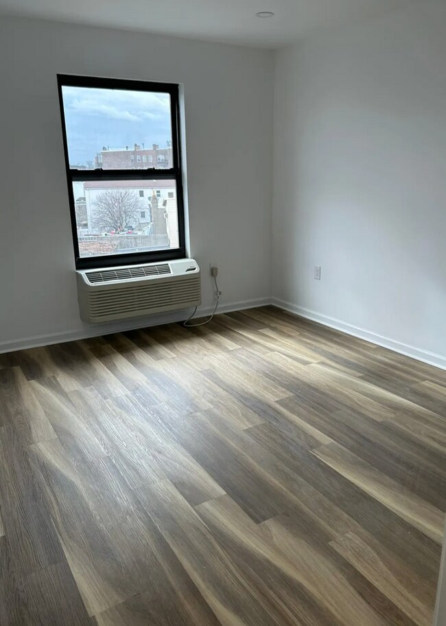 Building Photo - 508 Market St