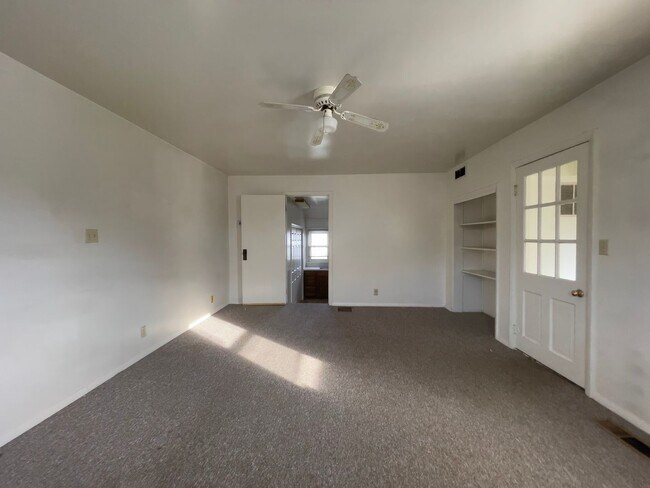 Building Photo - Yorktown School District