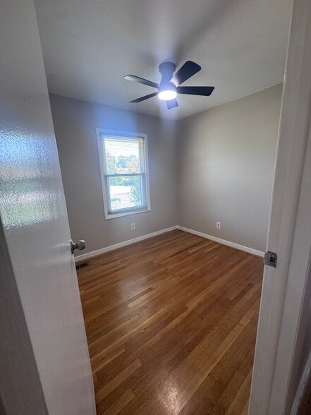 Building Photo - 7363 Hyannis Dr
