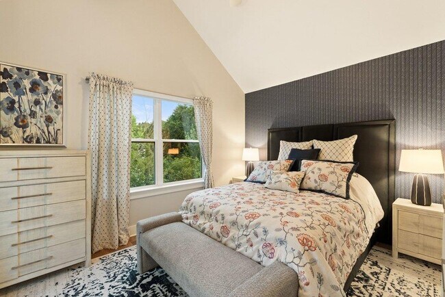 Building Photo - 3018 Sunridge Dr