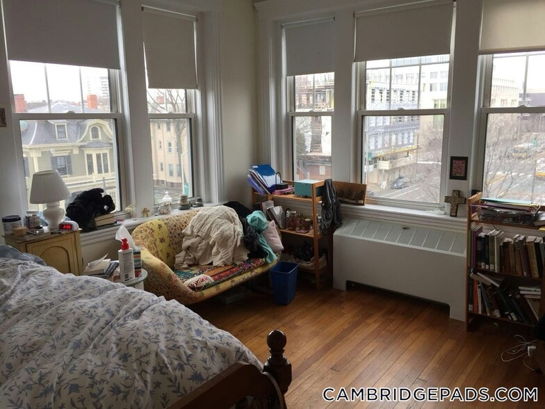 Building Photo - 1 Langdon St