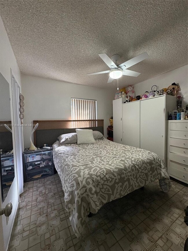 Building Photo - 536 E 27th St