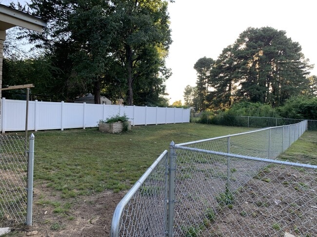 Building Photo - 10588 State Hwy 64