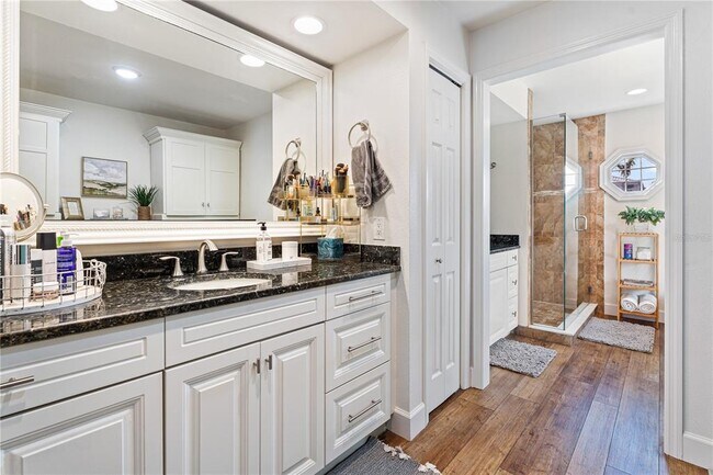 Building Photo - 6611 Surfside Blvd