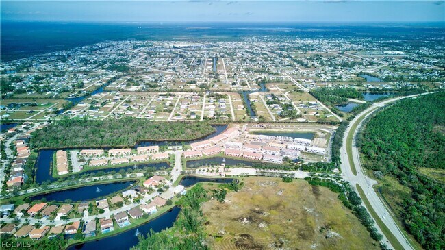 Building Photo - 1428 Weeping Willow Ct