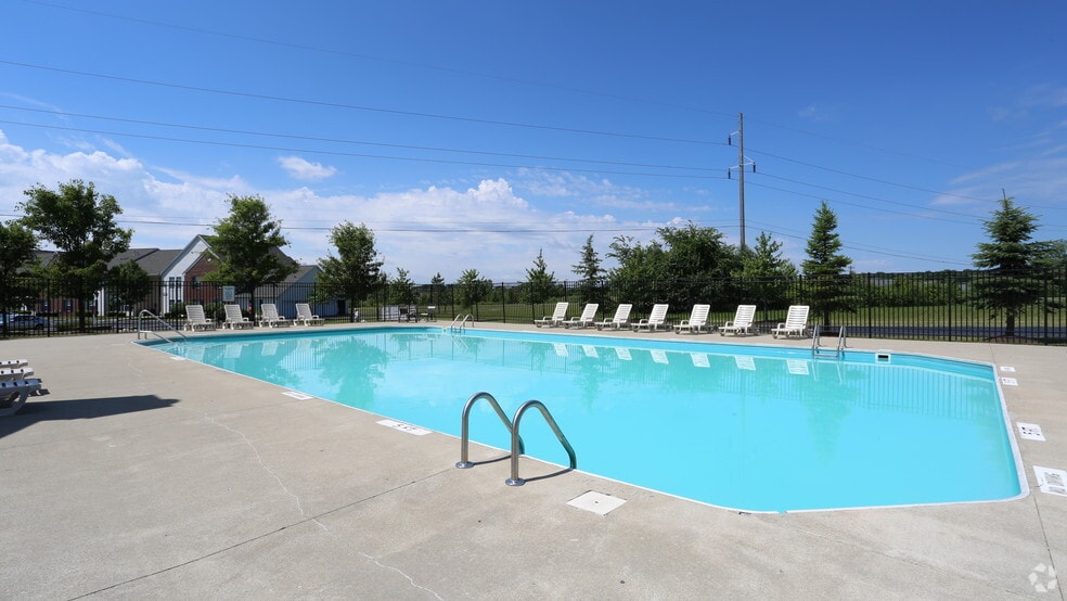 Primary Photo - Life is Better at THE LINKS Apartments