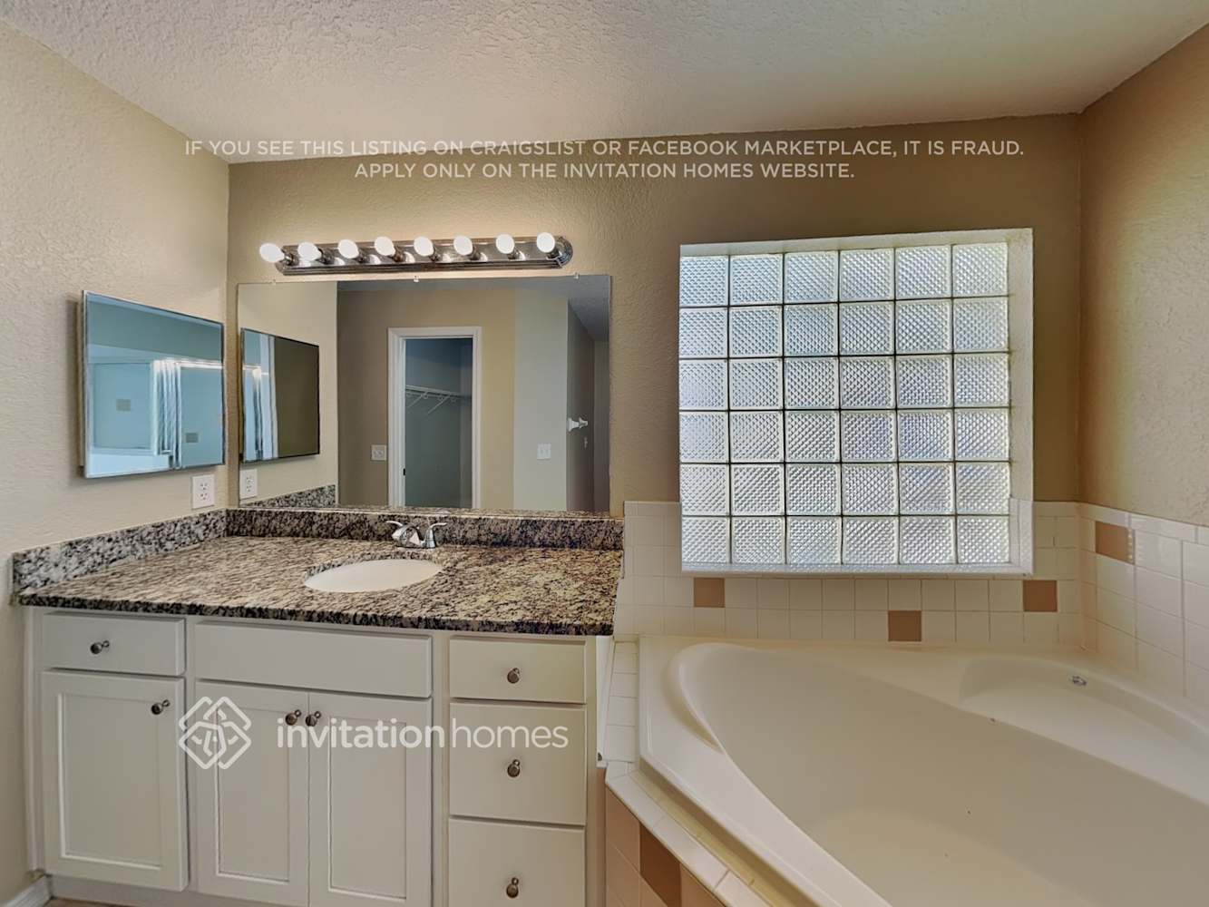 Building Photo - 3171 Huntington Ln