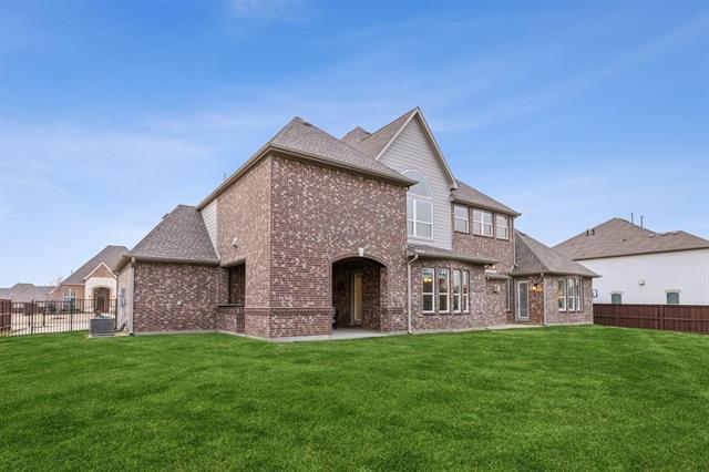 Building Photo - 7009 Bach