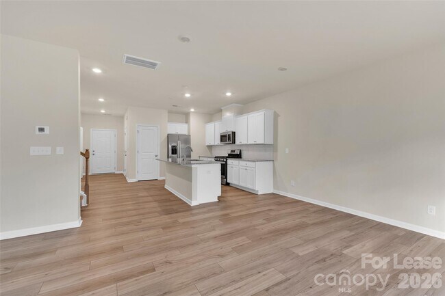 Building Photo - 2777 Yeager Dr NW