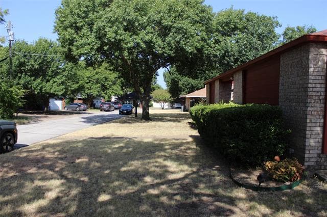 Building Photo - 8780 Kimberly Ln