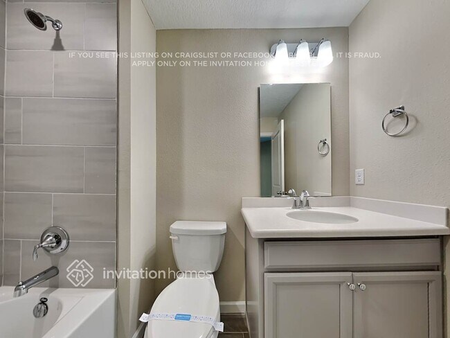 Building Photo - 13309 Shore Grass Dr