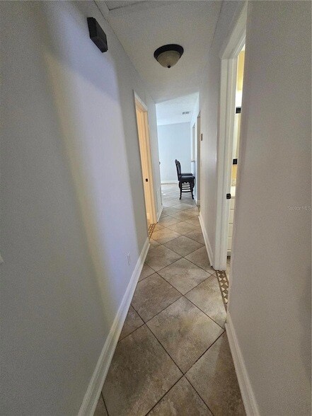 Building Photo - 3918 W Robson St