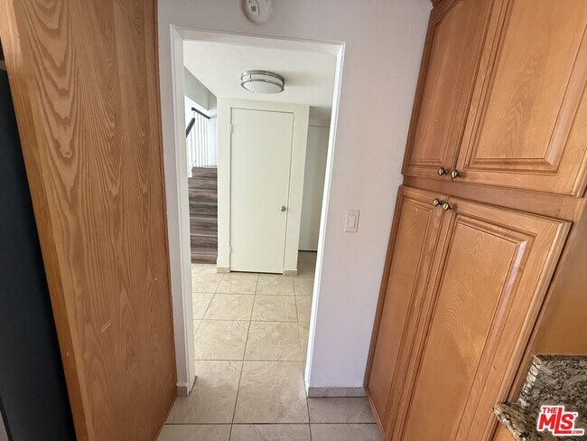 Building Photo - 5867 Cape Horn Dr
