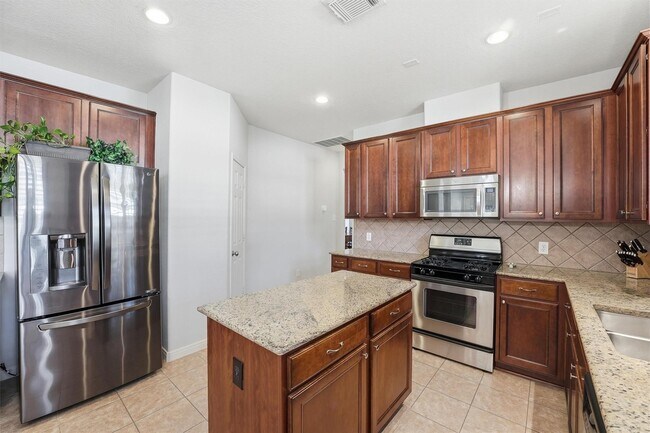 Building Photo - 58 Crocus Petal St