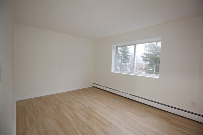 Building Photo - 34 Hamilton Rd