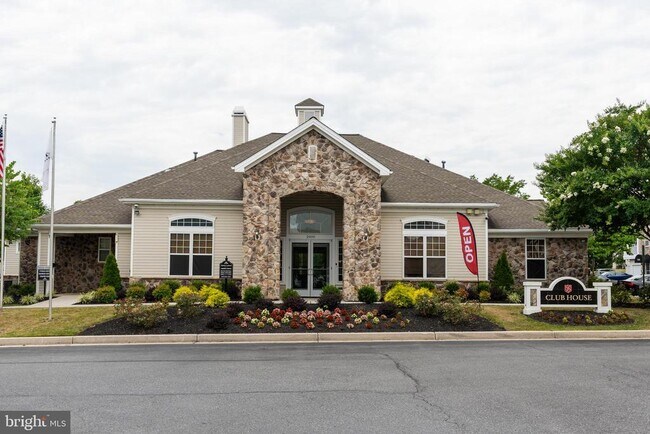 Building Photo - 2705 Ashfield Dr