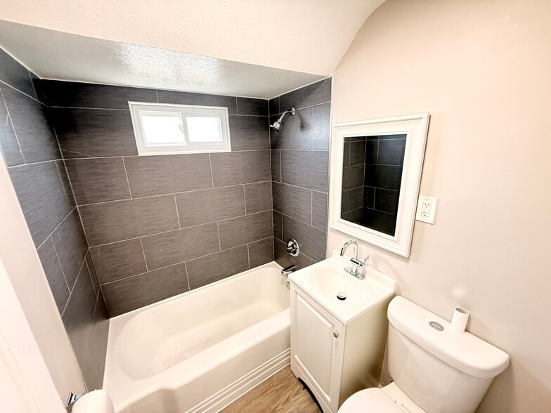 Building Photo - 22079 Rausch Ave