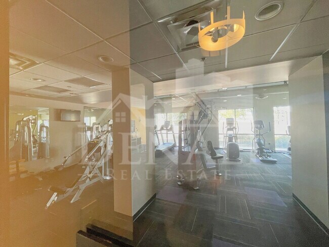 Building Photo - 535 W Thomas Rd