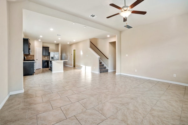 Building Photo - 6064 Akin Song