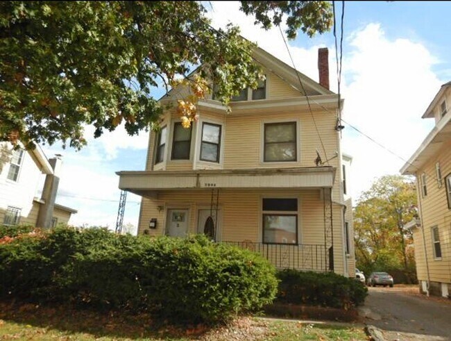 Primary Photo - 3054 McHenry Ave