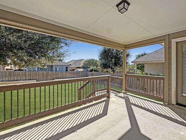 Building Photo - 13806 Quiet Fox Ln