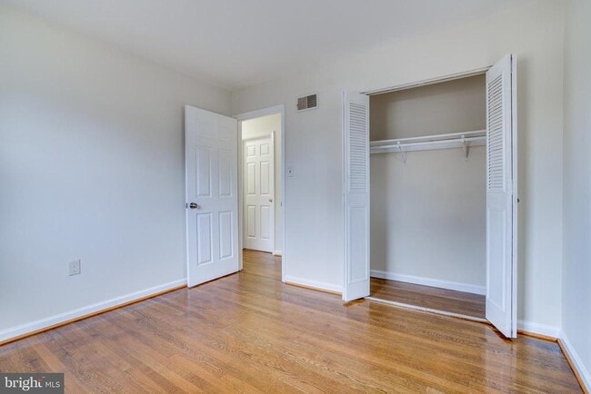 Building Photo - 13636 Greenwood Dr