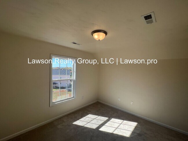 Building Photo - Newer Construction in Vinton with Incredible Mountain Views and  Attached Garage