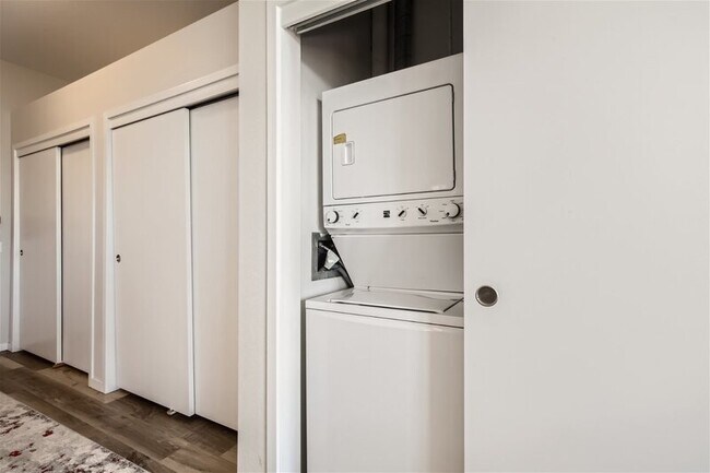 Building Photo - 2900 Downing Street