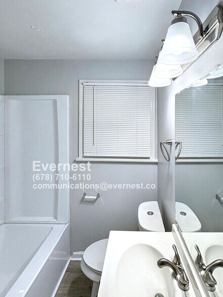 Building Photo - 4402 Davana Dr