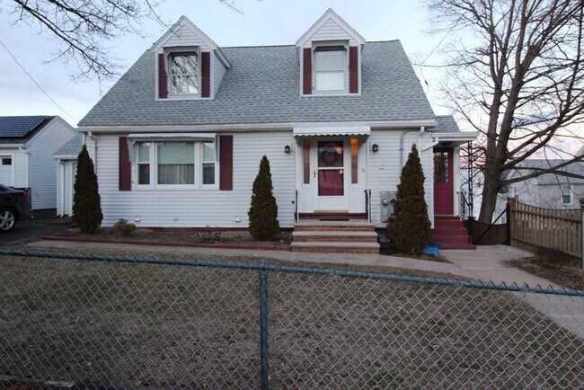 Primary Photo - 11 High St