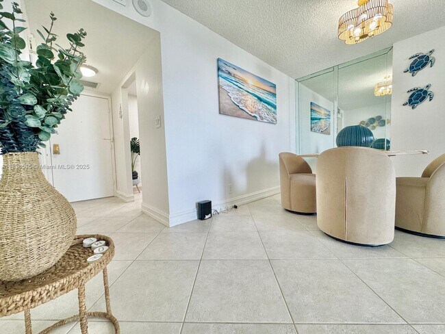 Building Photo - 3800 S Ocean Dr