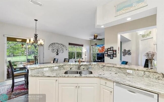 Building Photo - 5784 NW 120th Ave