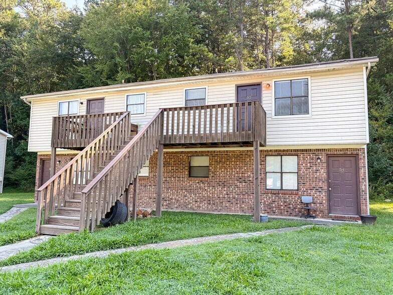 Building Photo - 52 Nicole Ln.