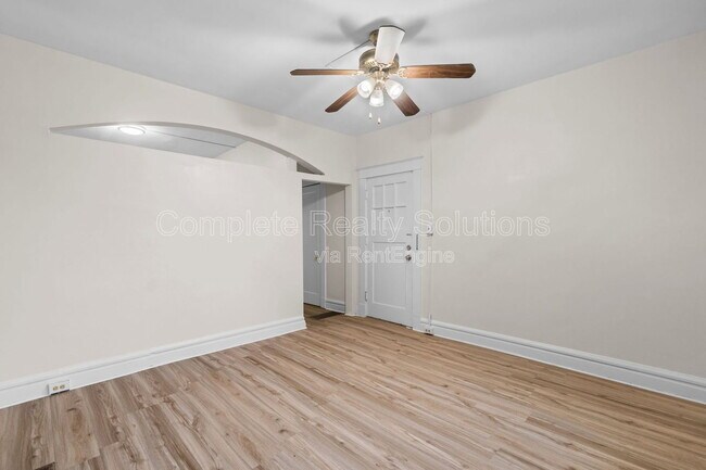 Building Photo - 4301 S 38th St