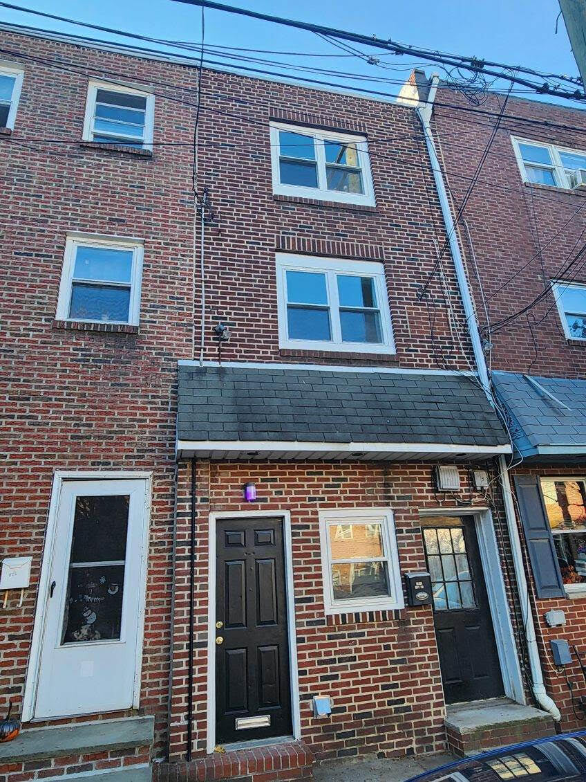 Building Photo - 1528 E Susquehanna Ave