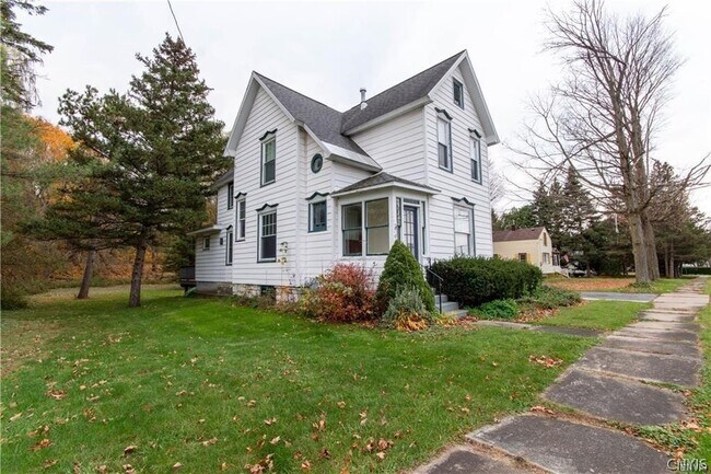 Building Photo - 718 Parham St