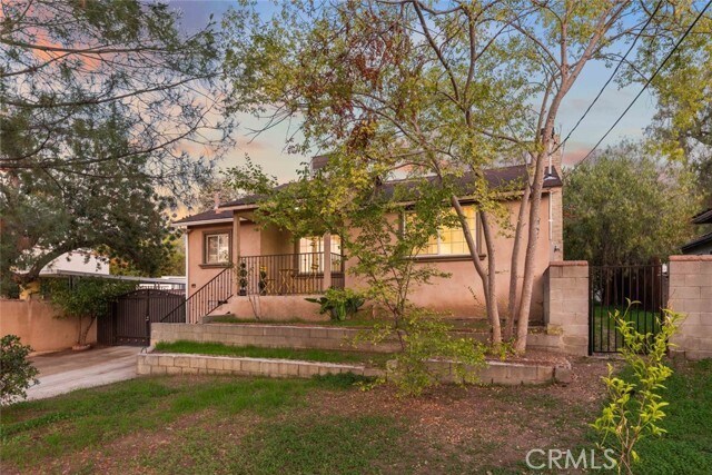 Building Photo - 10554 Plainview Ave