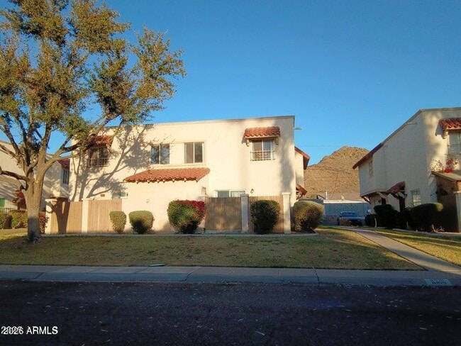 Building Photo - 8819 N 12th Pl