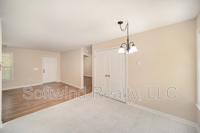 Building Photo - 5320 State Rd 49 N