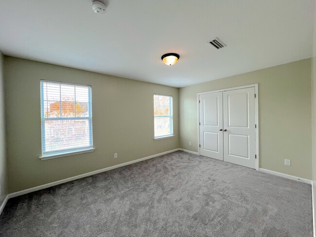 Building Photo - 291 Ranlo Ave