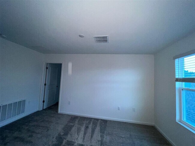 Building Photo - 312 Kayden Cv