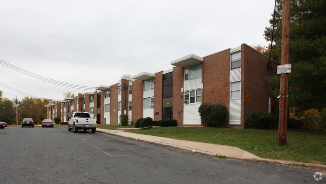 Primary Photo - Woodhill Estates