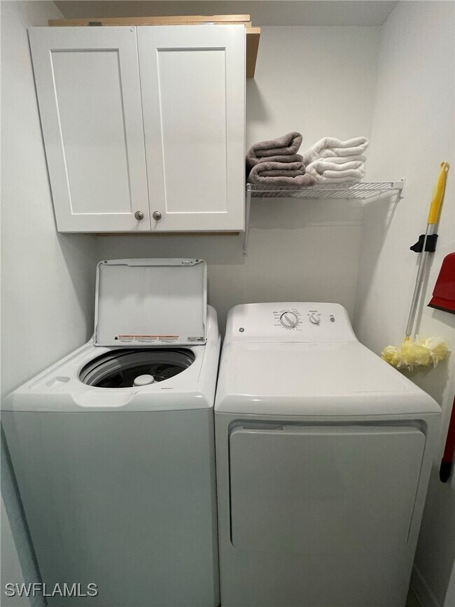 Building Photo - 43050 Greenway Blvd