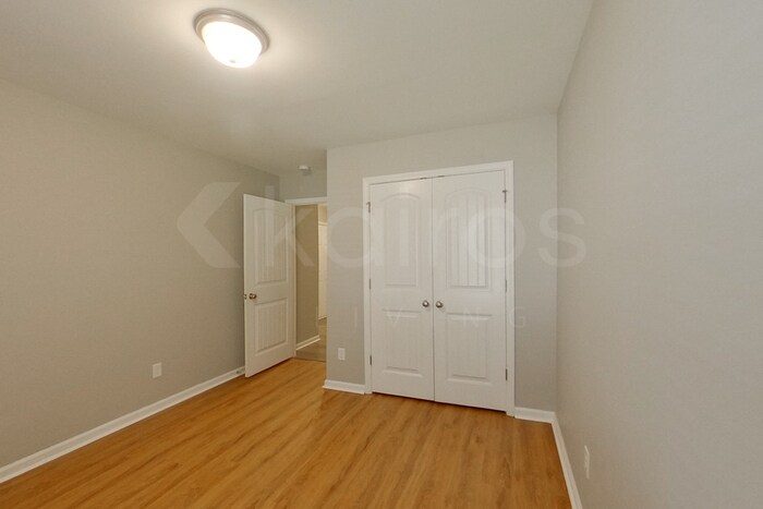 Building Photo - 132 Bluff Rd