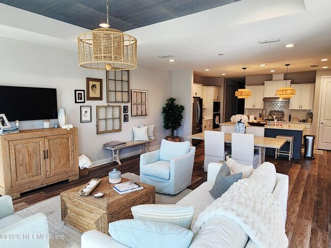 Building Photo - 34 Cabana Dr