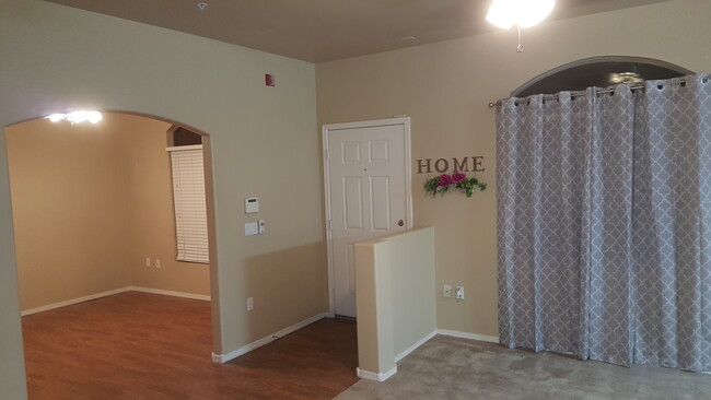 Entry & Den - 17365 N Cave Creek Rd