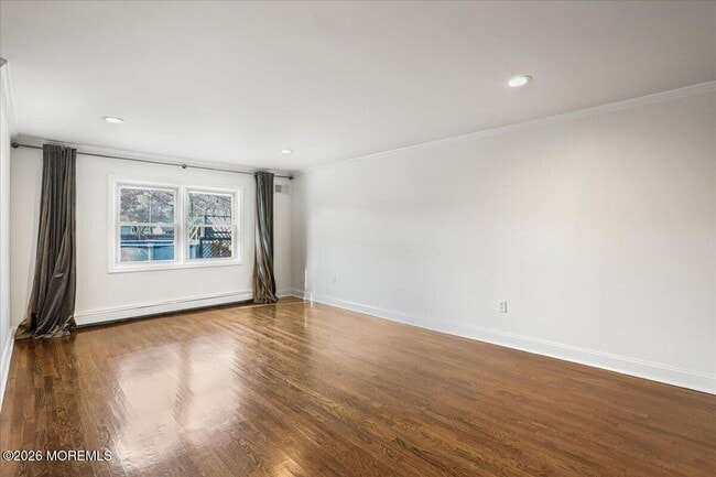 Building Photo - 247 Sprucewood Dr